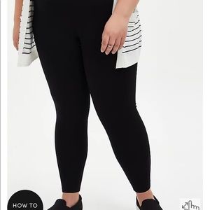 NWT! Torrid premium black full length legging, size 1!